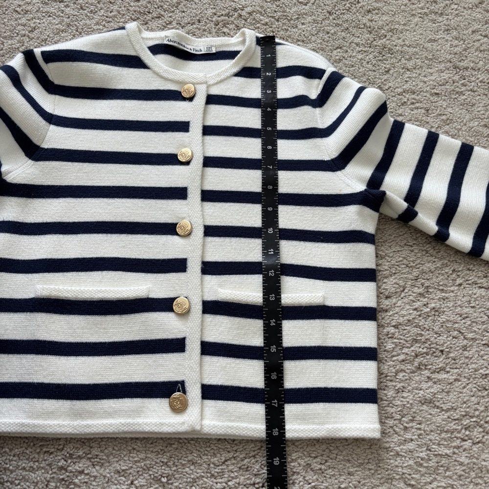 Abercrombie and Fitch LuxeLoft Crew Sweater Jacket White Navy Stripe Lady Jacket - Picture 9 of 10